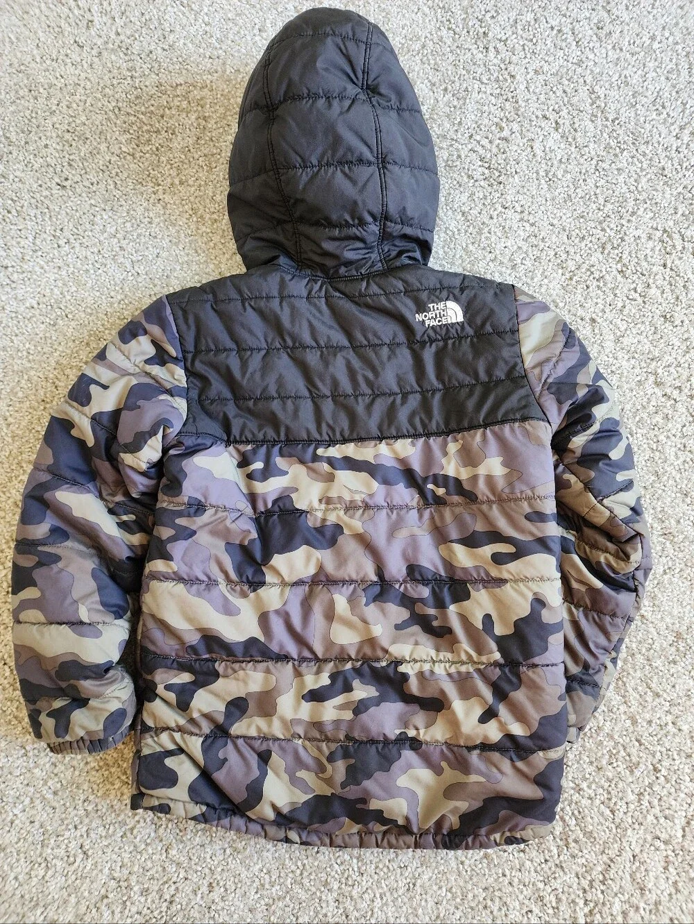 The North Face Camouflage Puffer Jacket in Black and Olive YOUTH